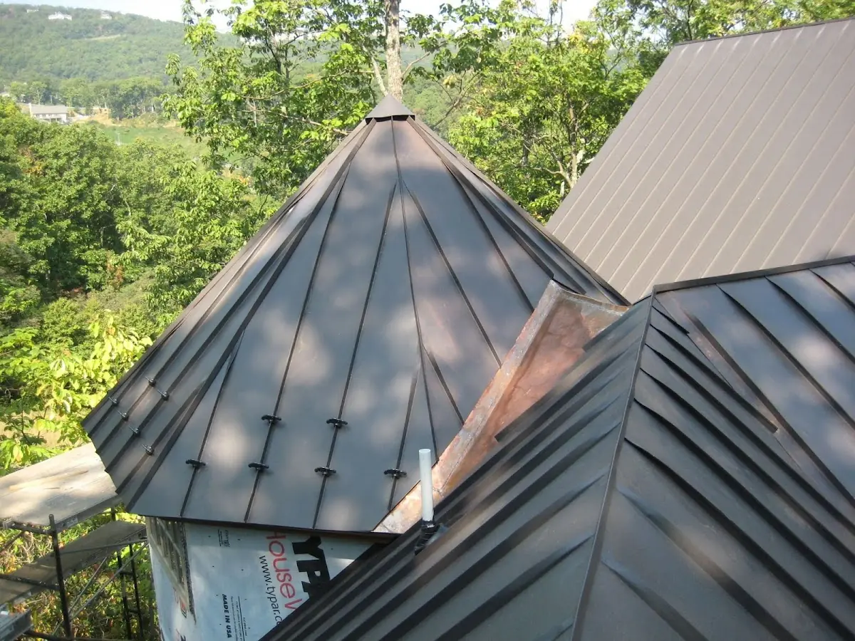 Professional Roof Tarp Installation by Craftsman Roofing in Kidd Springs